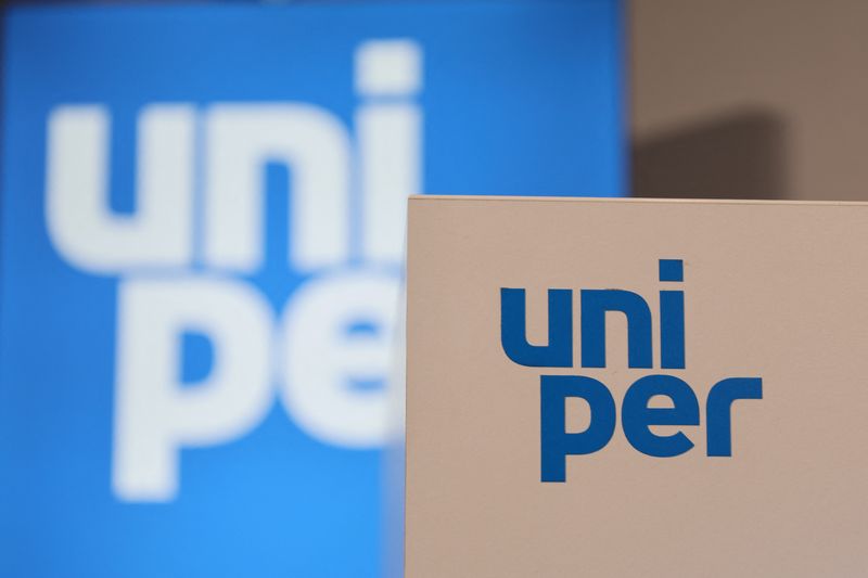 &copy; Reuters. The Uniper logo is seen at the utility's firm headquarters in Duesseldorf, Germany, July 8, 2022. REUTERS/Wolfgang Rattay