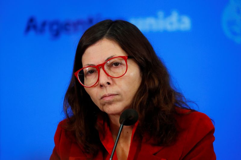 &copy; Reuters. La nouvelle ministre argentine de l'Economie, Silvina Batakis, a annoncé lundi une série de mesures visant à réduire le déficit budgétaire, promettant "ordre et équilibre" dans le but de maîtriser l'inflation, la chute des marchés financiers et l