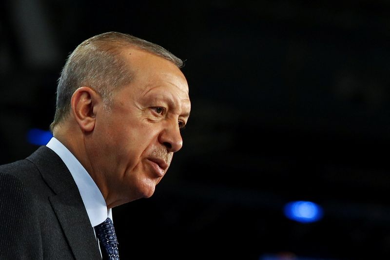 &copy; Reuters. الرئيس التركي رجب طيب أردوغان في مدريد يوم 30 يونيو حزيران 2022. رويترز