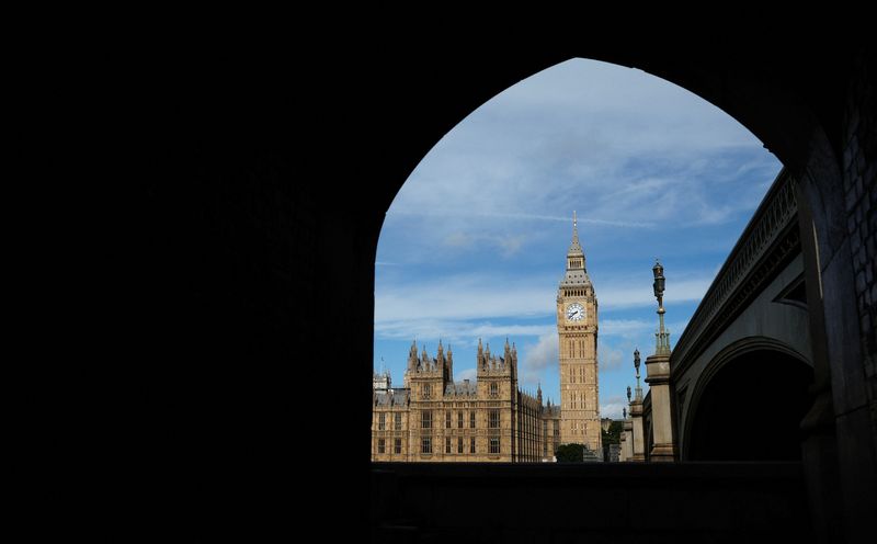 &copy; Reuters. FILE PHOTO: The Elizabeth Tower of the Houses of Parliament, commonly known as Big Ben, is seen in London, Britain, June 30, 2022. REUTERS/John Sibley