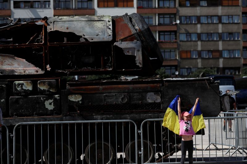 &copy; Reuters. 国連人権事務所（ＯＨＣＨＲ）は１２日、ロシアが２月２４日に侵攻を開始して以来、ウクライナで死亡した民間人が５０００人を超えたと発表した。ただ、実際の犠牲者数はこれをはるか