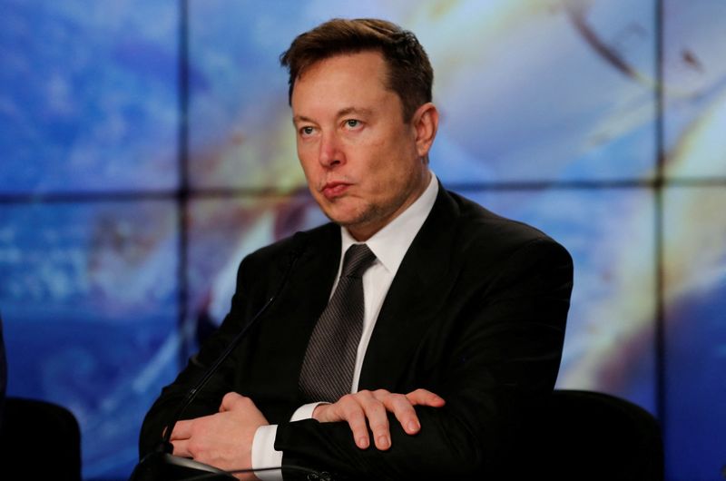 &copy; Reuters. FILE PHOTO: SpaceX founder and chief engineer Elon Musk reacts at a post-launch news conference to discuss the  SpaceX Crew Dragon astronaut capsule in-flight abort test at the Kennedy Space Center in Cape Canaveral, Florida, U.S. January 19, 2020. REUTER