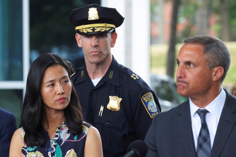 &copy; Reuters. FILE PHOTO: Boston Mayor Michelle Wu, acting Boston Police Commissioner Gregory Long and FBI Special Agent in Charge Joseph Bonavolonta speak to reporters about the march through Boston by supporters of the white nationalist group Patriot Front during the