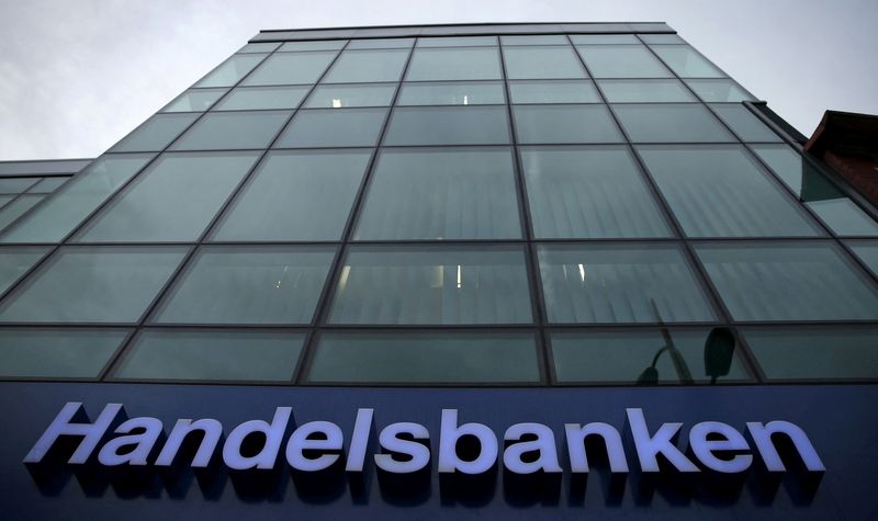 &copy; Reuters. FILE PHOTO: A branch of Handelsbanken is seen in Wilmslow, Britain January 12, 2015. REUTERS/Phil Noble