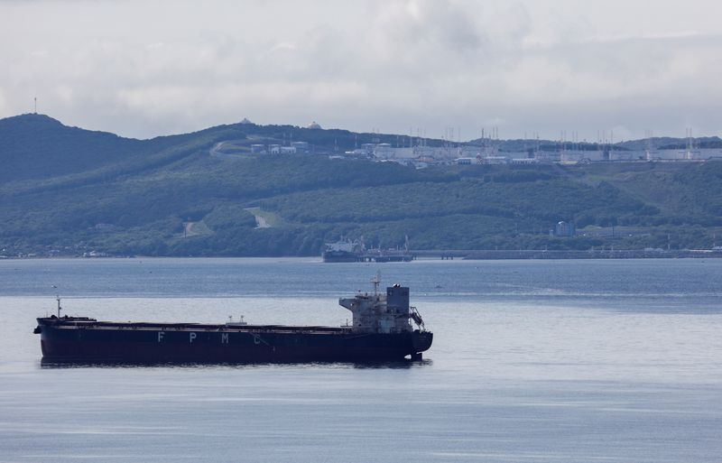 &copy; Reuters. FILE PHOTO: A view shows the FPMC B 104 bulk carrier in Nakhodka Bay near the crude oil terminal Kozmino outside the port city of Nakhodka, Russia June 13, 2022. Picture taken with a drone. REUTERS/Tatiana Meel