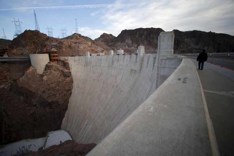 Small explosion and fire at Hoover Dam quickly extinguished