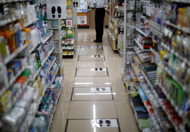 &copy; Reuters. 　７月２０日、日本フランチャイズチェーン協会が発表した６月の全国コンビニエンスストア売上高は、既存店ベースで前年同月比３．８％増の８９２４億円と、４カ月連続のプラスとなっ