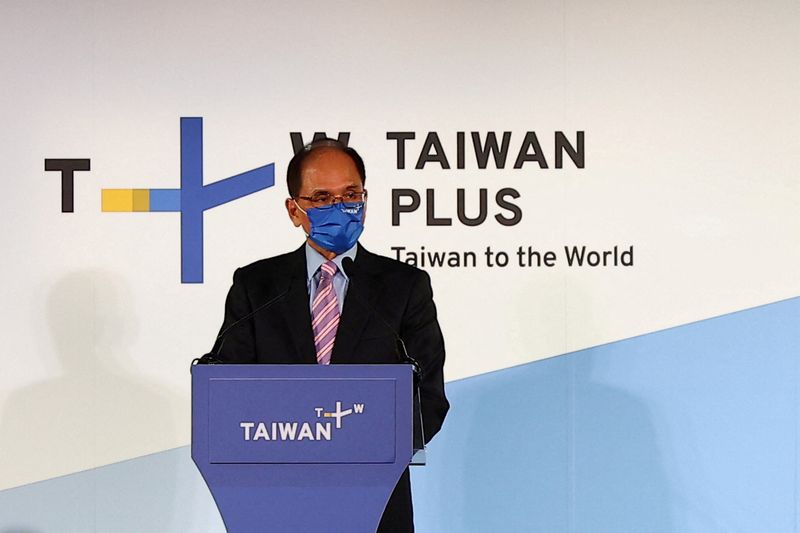&copy; Reuters. FOTO DE ARCHIVO: El presidente del Parlamento de Taiwán, You Si-kun, en Taipéi, Taiwán, 30 de agosto de 2021. REUTERS/Ann Wang