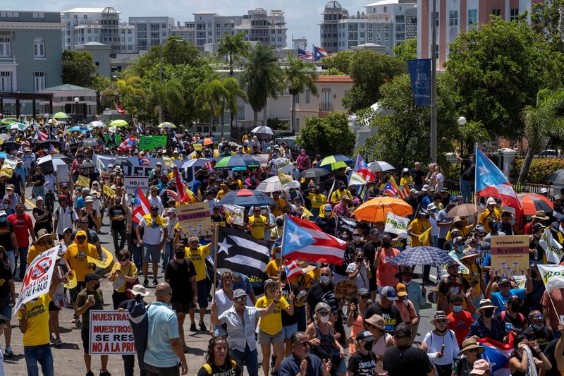 Hundreds protest to demand Puerto Rico scrap contract with power grid operator