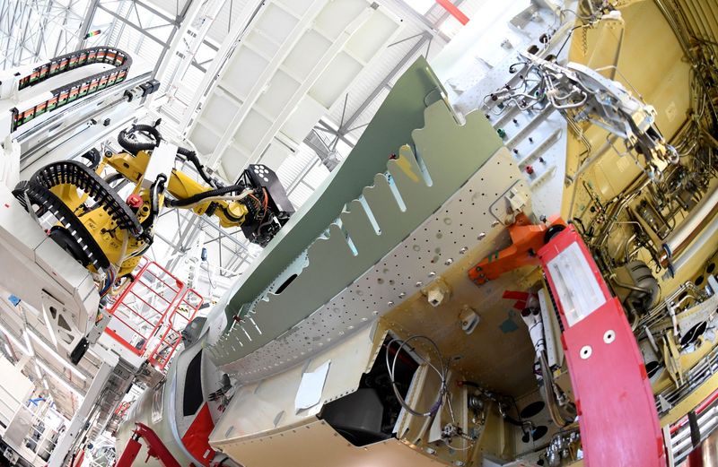 &copy; Reuters. FILE PHOTO: Drilling and filling robot "Luise" is seen in a new A320 production line at the Airbus plant in Hamburg, Germany, June 14, 2018. REUTERS/Fabian Bimmer/