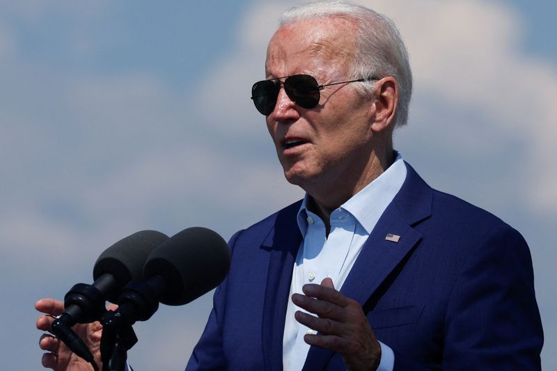 &copy; Reuters. FILE PHOTO: U.S. President Joe Biden delivers remarks on climate change and renewable energy at the site of the former Brayton Point Power Station in Somerset, Massachusetts, U.S. July 20, 2022. REUTERS/Jonathan Ernst