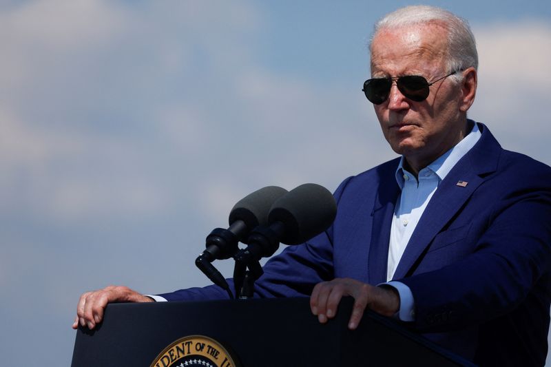 &copy; Reuters. U.S. President Joe Biden delivers remarks on climate change and renewable energy at the site of the former Brayton Point Power Station in Somerset, Massachusetts, U.S. July 20, 2022. REUTERS/Jonathan Ernst