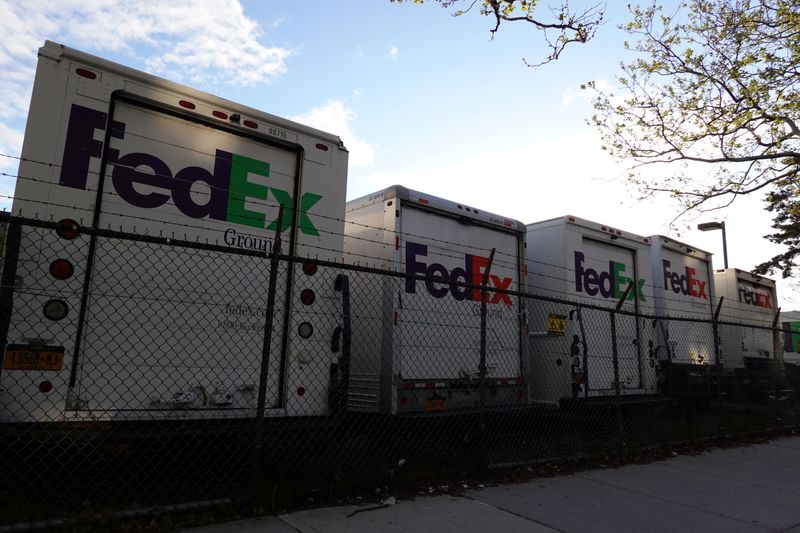 FedEx to suspend Sunday deliveries in some U.S. markets