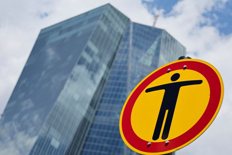 &copy; Reuters. FILE PHOTO: A no trespassing sign is seen in front of the European Central Bank (ECB) building, in Frankfurt, Germany, July 21, 2022. REUTERS/Wolfgang Rattay