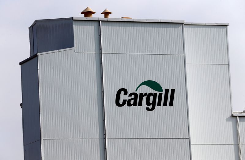 &copy; Reuters. FOTO DO ARQUIVO: Logotipo da Cargill é retratado na fábrica de nutrição animal Provimi Kliba and Protector em Lucens, Suíça, 22 de setembro de 2016. REUTERS/Denis Balibouse/File Photo
