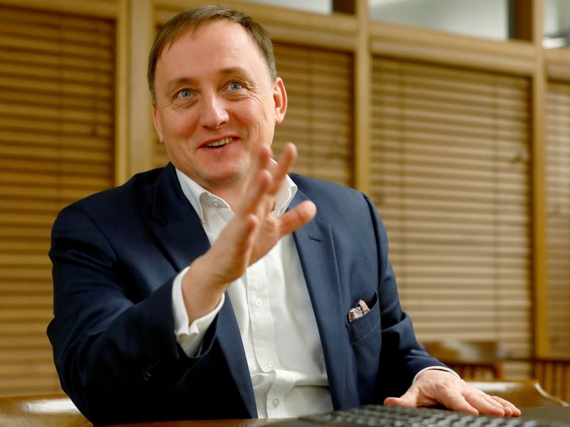 &copy; Reuters. FILE PHOTO: Latvian central bank governor Martins Kazaks speaks to media in Riga, Latvia December 18, 2019. REUTERS/Ints Kalnins