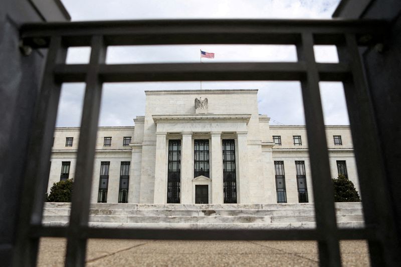 &copy; Reuters. FILE PHOTO: The Federal Reserve building is pictured in Washington, D.C., U.S., August 22, 2018. REUTERS/Chris Wattie/File Photo