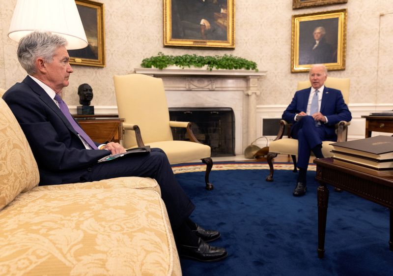 &copy; Reuters. FILE PHOTO: U.S. President Joe Biden meets with Federal Reserve Chair Jerome Powell and U.S. Treasury Secretary Janet Yellen to talk about the economy in the Oval Office at the White House in Washington, D.C., U.S., May 31, 2022. REUTERS/Leah Millis