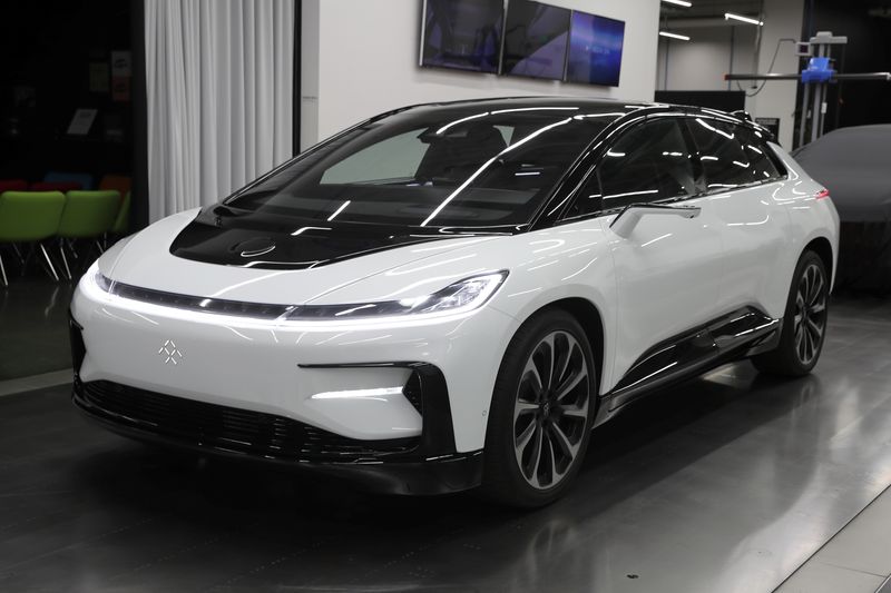 &copy; Reuters. FILE PHOTO: Faraday Future's luxury electric car FF91 is seen at the company's headquarters in Gardena, California, U.S. November 21, 2019. REUTERS/Lucy Nicholson