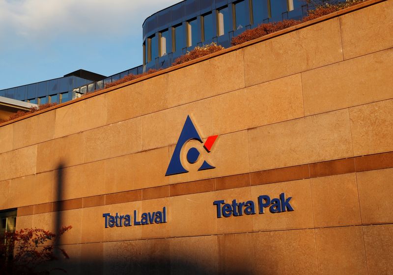 &copy; Reuters. FILE PHOTO:  The headquarters of Tretra Pak and Tetra Laval are pictured in Pully, Switzerland, December 5, 2017. REUTERS/Denis Balibouse