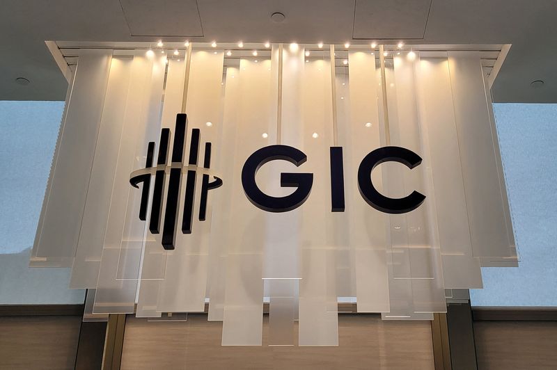 © Reuters. A GIC sign is pictured at their office in Singapore July 26, 2022. REUTERS/Anshuman Daga