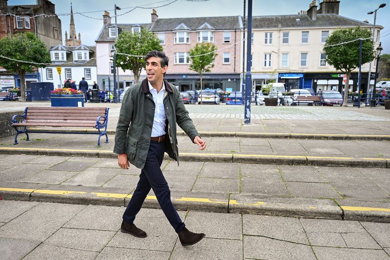 &copy; Reuters. Rishi Sunak em Rothesay
7/08/2020
Jeff J Mitchell/REUTERS