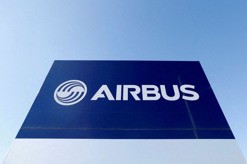 Airbus revoit à la baisse son objectif de livraisons pour 2022