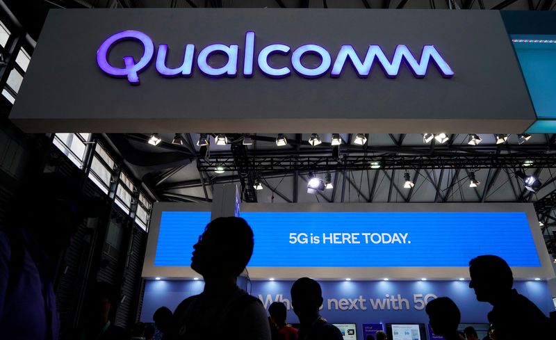 &copy; Reuters. FILE PHOTO: A Qualcomm sign is pictured at Mobile World Congress (MWC) in Shanghai, China June 28, 2019. REUTERS/Aly Song GLOBAL BUSINESS WEEK AHEAD