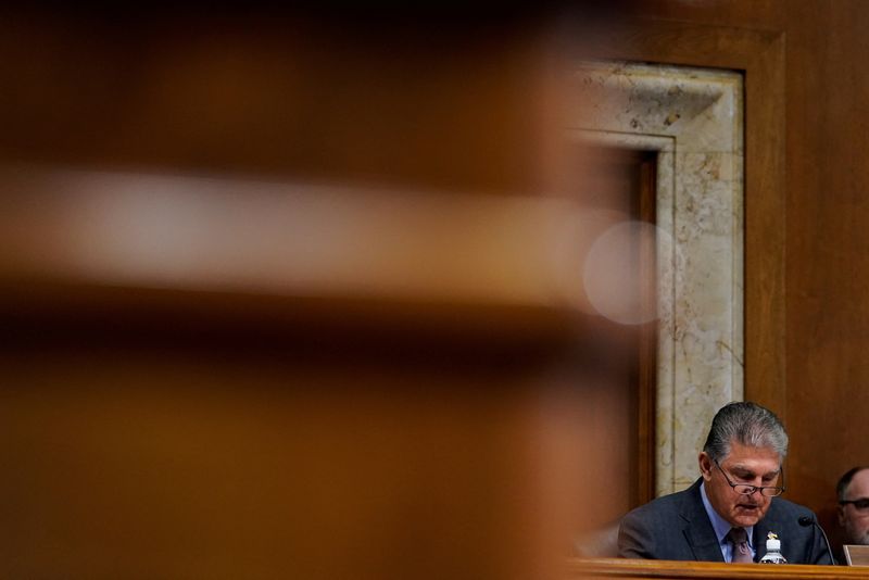 &copy; Reuters. FILE PHOTO: Chairman U.S. Senator Joe Manchin (D-WV) speaks during a U.S. Senate Energy and Natural Resources Committee hearing on Capitol Hill in Washington, U.S., July 19, 2022. REUTERS/Elizabeth Frantz