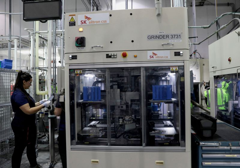 &copy; Reuters. FILE PHOTO: The production area of SK Siltron CSS, a silicon wafer plant being expanded by South Korean semiconductor manufacturer, is seen in Auburn, Michigan, U.S., March 16, 2022. REUTERS/Rebecca Cook