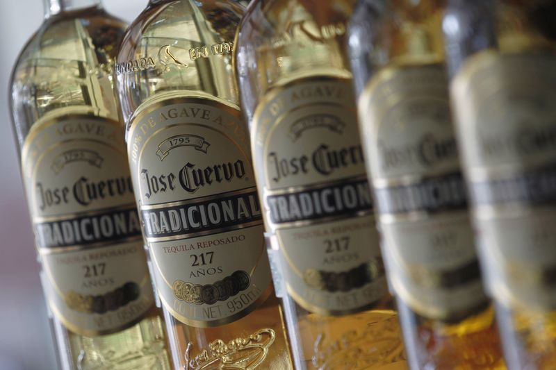&copy; Reuters. FILE PHOTO: Bottles of Jose Cuervo Tequila rest on a shelf in Mexico City December 11, 2012. REUTERS/Edgard Garrido (MEXICO - Tags: FOOD BUSINESS)