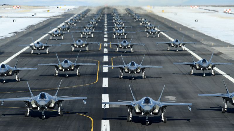 &copy; Reuters. FILE PHOTO: U.S. Air Force F-35A aircraft, from the 388th and 428th Fighter Wings, form up in an "elephant walk" during an exercise at Hill Air Force Base, Utah, U.S. January 6, 2020. U.S. Air Force/R. Nial Bradshaw/Handout via REUTERS. 