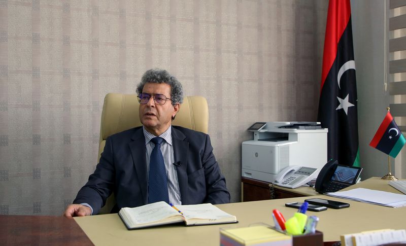 &copy; Reuters. محمد عون وزير النفط بحكومة الوحدة الوطنية الليبية في صورة من أرشيف رويترز.
