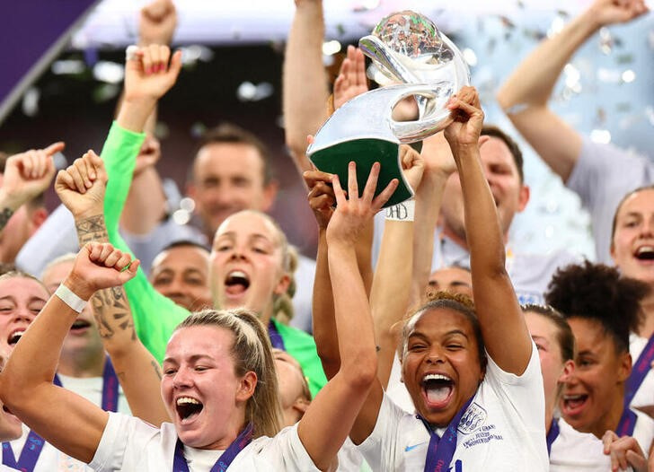 サッカー 女子ユーロ 地元イングランドが優勝 観客数史上最多 執筆 Reuters