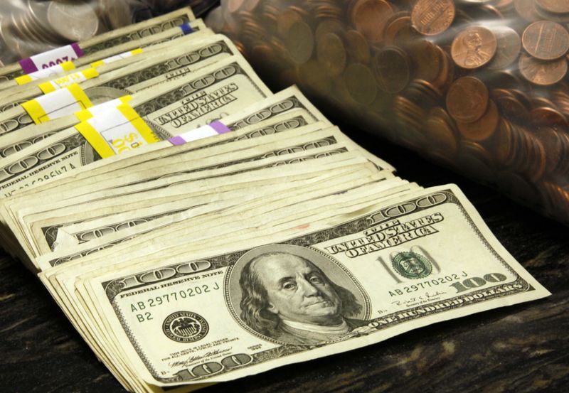 &copy; Reuters. Cédulas e moedas de dólares dos EUA em cofre em um banco em Westminster, Colorado, EUA
03/11/2009
REUTERS/Rick Wilking