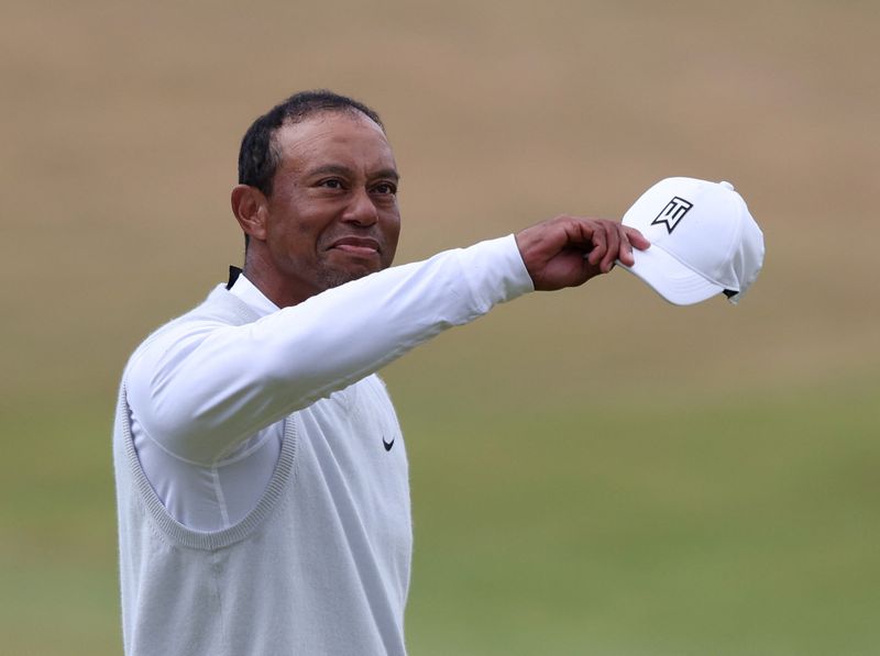 Golf-Woods rejected $700-800 million LIV offer, says Norman