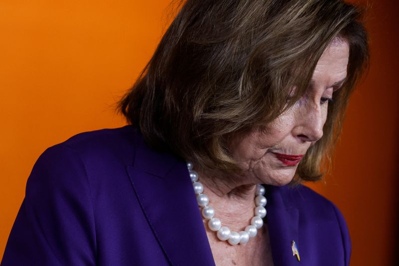 &copy; Reuters. La speaker della Camera degli Stati Uniti Nancy Pelosi, durante una conferenza stampa al Campidoglio degli Stati Uniti a Washington. 29 luglio 2022. REUTERS/Jonathan Ernst