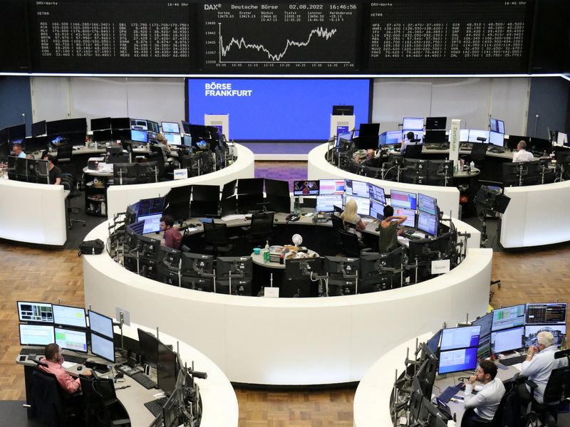 European shares rise as upbeat earnings offset gloomy data