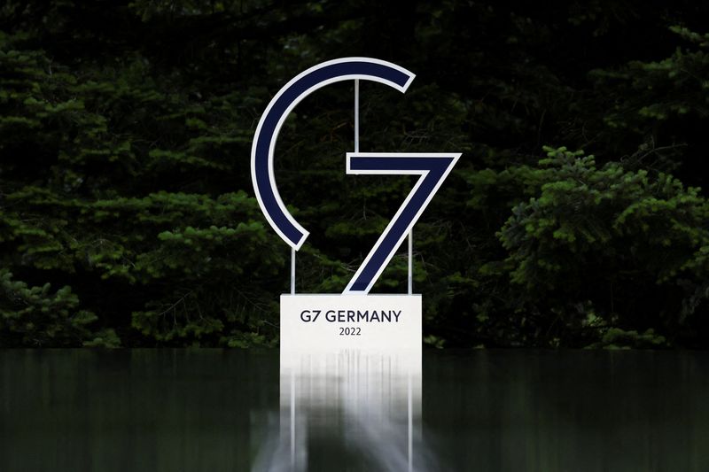 &copy; Reuters. شعار مجموعة الدول السبع الصناعية الكبرى في ألمانيا في 27 يونيو حزيران 2022. تصوير لوكاس بارث- رويترز.