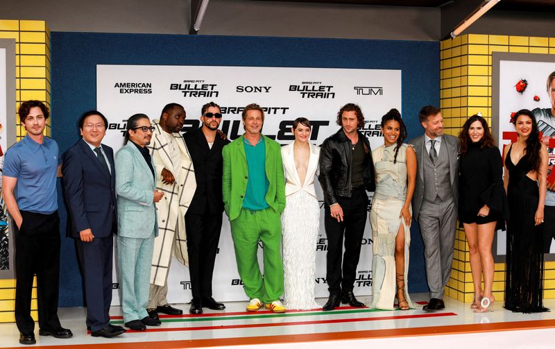 &copy; Reuters. Brad Pitt y los miembros del reparto se reúnen para el estreno de la película 'Bullet Train' en Los Ángeles, California, Estados Unidos. 1 de agosto, 2022. REUTERS/David Swanson