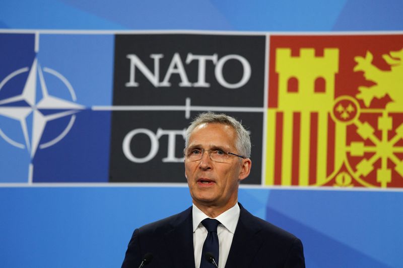 &copy; Reuters. Il Segretario Generale della Nato Jens Stoltenberg parla durante una conferenza stampa al vertice Nato di Madrid, Spagna, 30 giugno 2022. REUTERS/Violeta Santos Moura