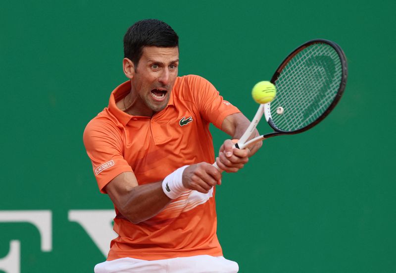 &copy; Reuters. FILE PHOTO: Tennis - ATP Masters 1000 - Monte Carlo Masters - Monte-Carlo Country Club, Roquebrune-Cap-Martin, France - April 12, 2022 Serbia's Novak Djokovic in action during his second round match against Spain's Alejandro Davidovich Fokina REUTERS/Deni