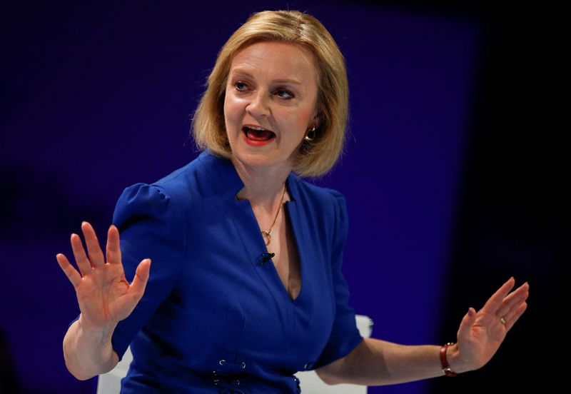 &copy; Reuters. Candidata a premiê britânica, Liz Truss, discursa durante evento em Exeter, Reino Unido
01/08/2022 REUTERS/Peter Nicholls