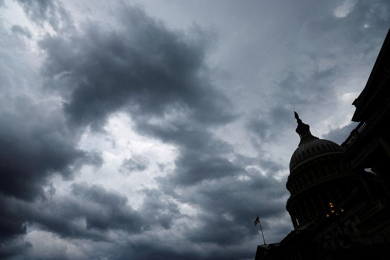 &copy; Reuters. FILE PHOTO: Storm clouds pass over the U.S. Capitol in Washington, U.S. July 18, 2022.  REUTERS/Jonathan Ernst/File Photo