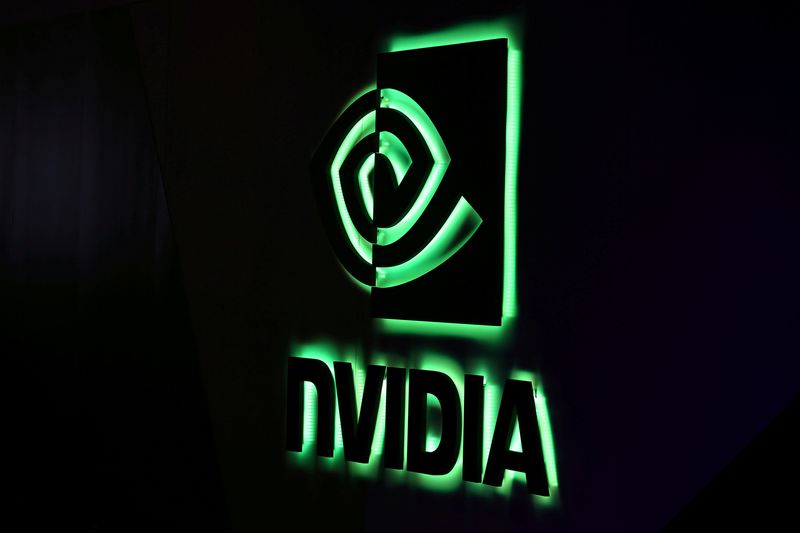 &copy; Reuters. Nvidia a déclaré lundi qu'il anticipait une baisse de 19% de son chiffre d'affaires au deuxième trimestre par rapport aux trois mois précédents, en raison de la dégradation des ventes de son activité jeux vidéo. /Photo d'archives/REUTERS/Mike Blak