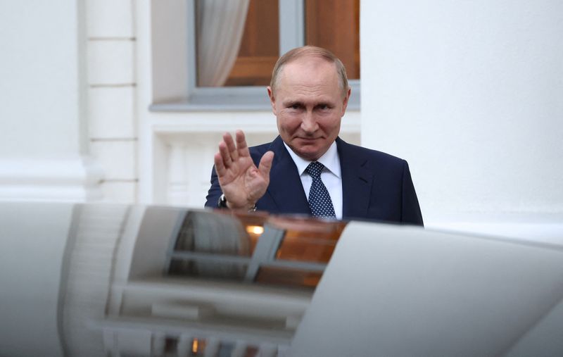 &copy; Reuters. El presidente ruso Vladimir Putin tras una reunión en Sochi, Rusia, el 5 de agosto, 2022. Sputnik/Vyacheslav Prokofyev/Pool via REUTERS 