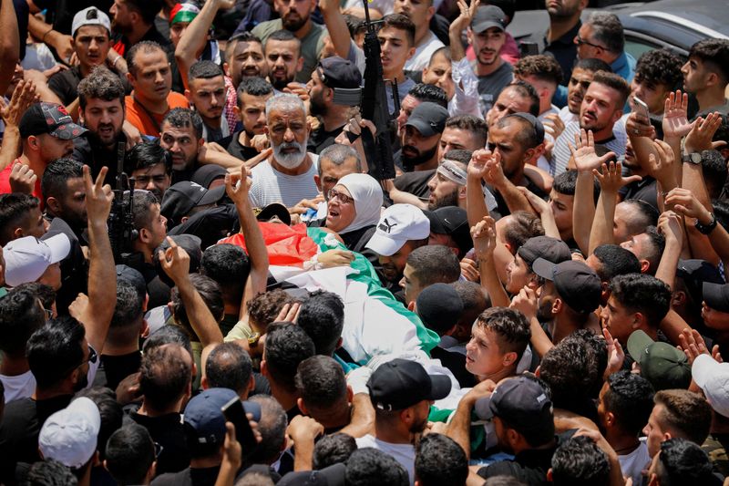 &copy; Reuters. Selon l'armée israélienne, un haut commandant des brigades des Martyrs d'Al Aksa, Ibrahim al Naboulsi, a été abattu lors d'une fusillade, ainsi qu'un deuxième combattant. /Photo prise le 9 août 2022/REUTERS/Raneen Sawafta