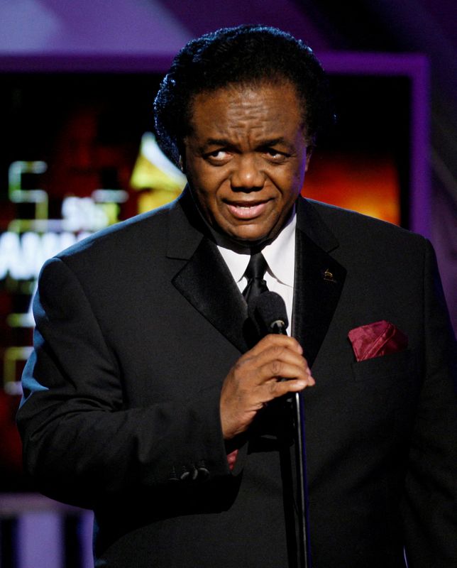 &copy; Reuters. FILE PHOTO: Segment host Lamont Dozier speaks at the 51st annual Grammy Awards in Los Angeles, February 8, 2009.     REUTERS/Lucy Nicholson/File Photo