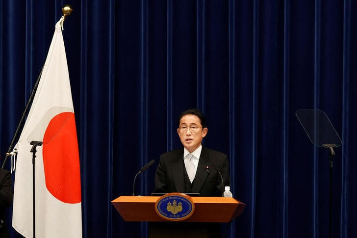 © Reuters. 　８月１０日、第２次岸田改造内閣が発足した。写真は会見する岸田首相。代表撮影（２０２２年　ロイター）