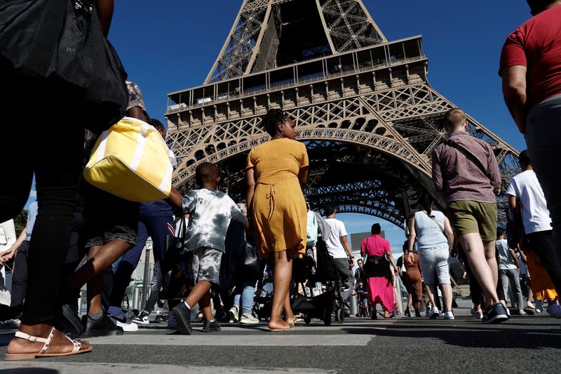 &copy; Reuters. La fréquentation hôtelière en France s'est rapprochée au deuxième trimestre de son niveau d'avant la crise liée à la pandémie de COVID-19. /Photo d'archives/REUTERS/Benoit Tessier